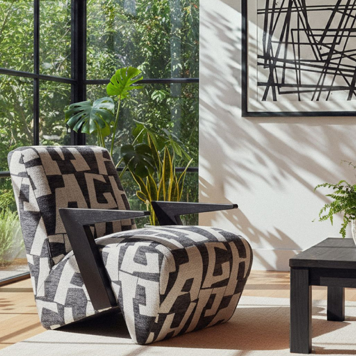   Black & White Patterned Accent Chair | Oroa.com
