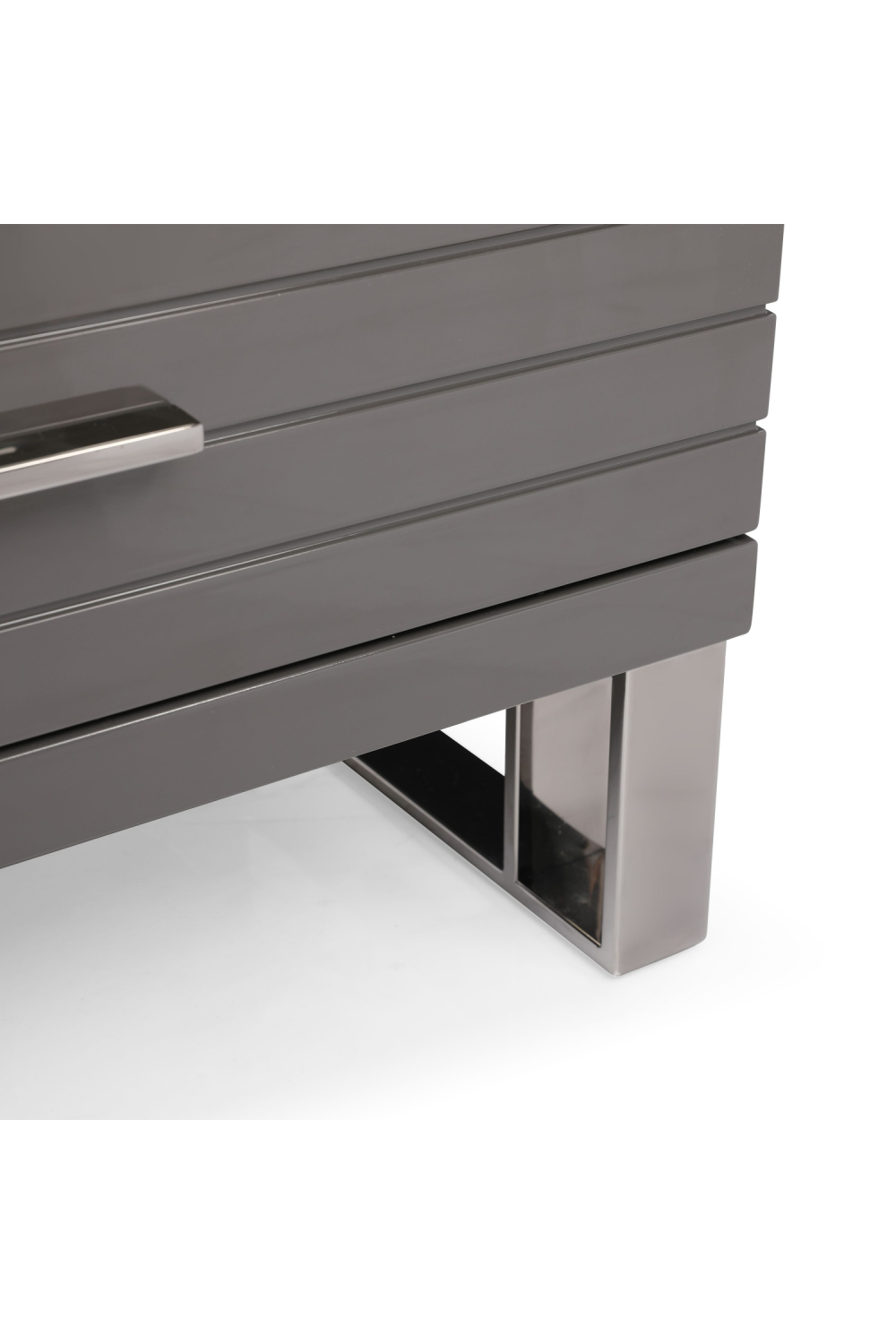 Gray Slatted 6-Drawer Chest | OROA Modern Splendor | Oroa.com
