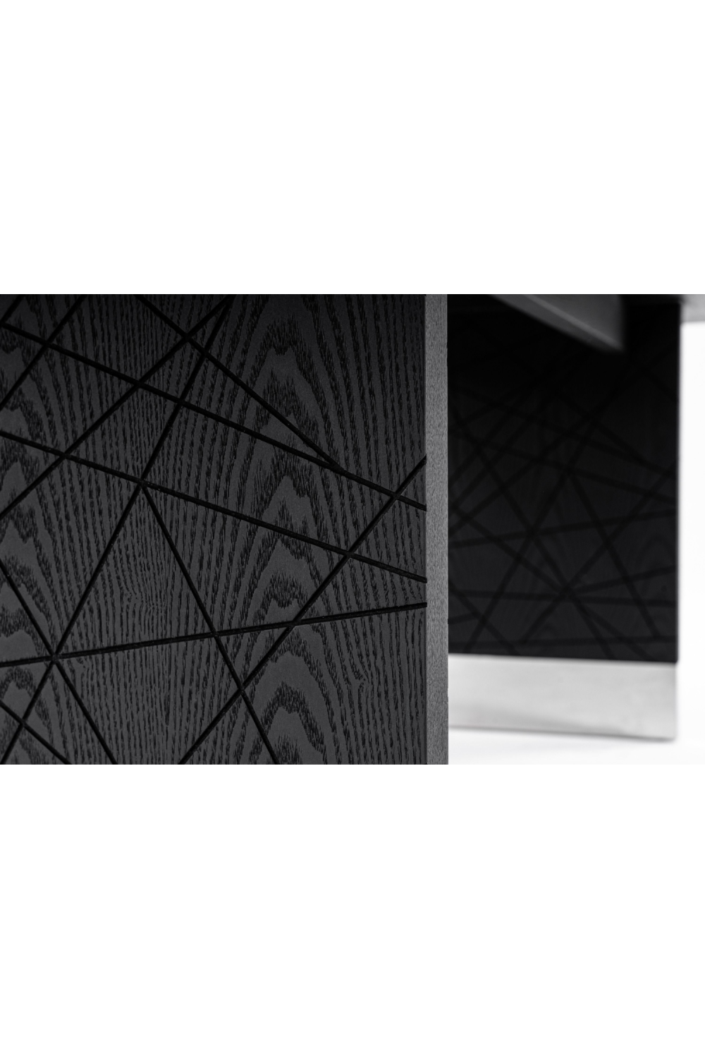 Black Ash Dining Table | OROA Modern Kenda | Oroa.com