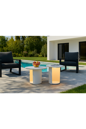 Outdoor White End Table with Solar Light S | OROA Modern Onza | Oroa.com