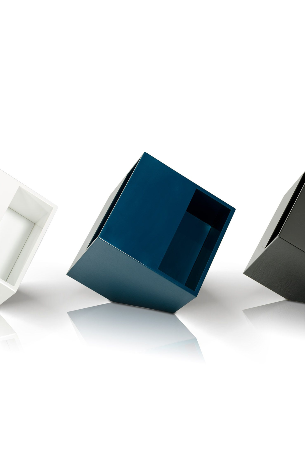 Tilted Cube Magazine Holder End Table | OROA Modern Book | Oroa.com