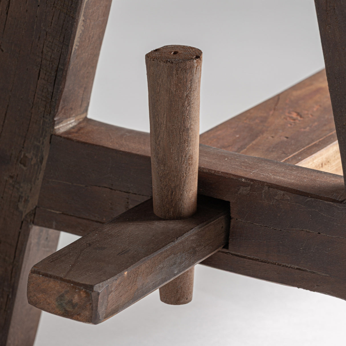   Rustic Wood Stool | Oroa.com