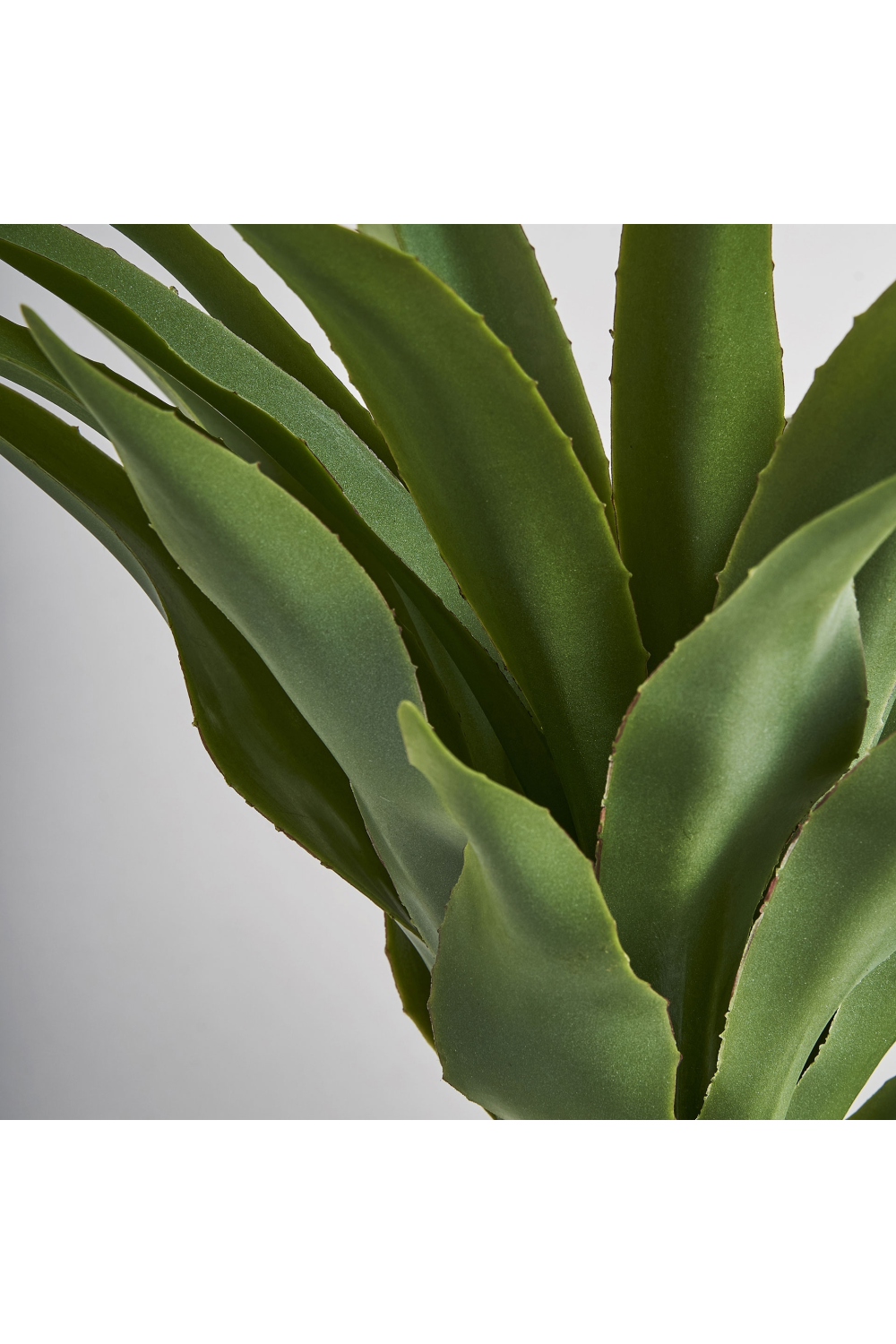 Spiky Leaf Artificial Plant | Vical Home Yucca | Oroa.com