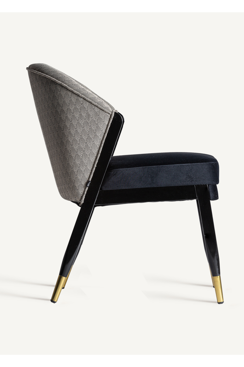 Black Velvet Accent Chair | Vical Home Trun | Oroa.com