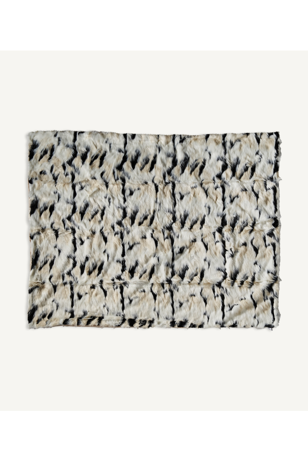 Black And White Throw Blanket | Vical Home Bear | Oroa.com