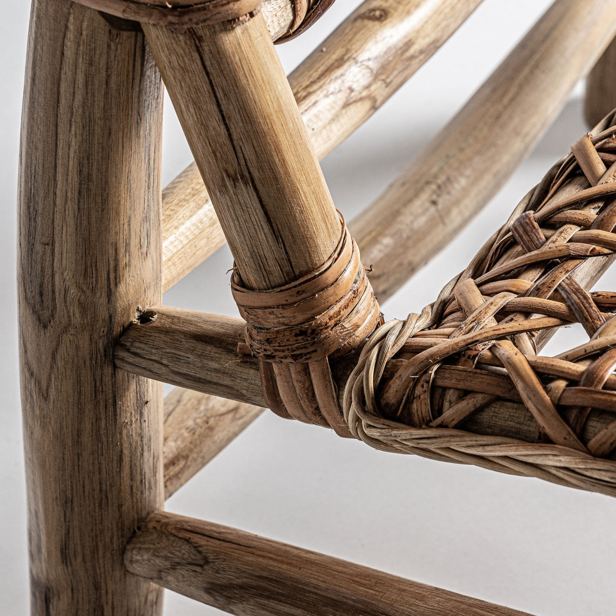 Woven Rattan Lounge Chair | Vical Home Luban | Oroa.com