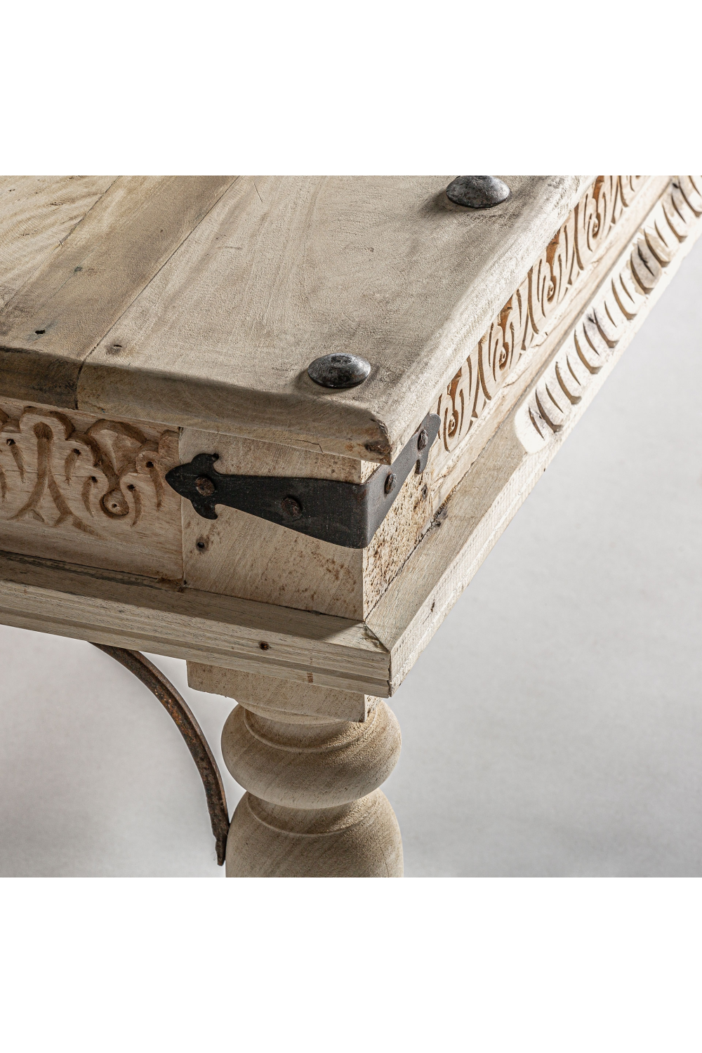 Oriental Carved Coffee Table | Vical Home Vouxell | Oroa.com