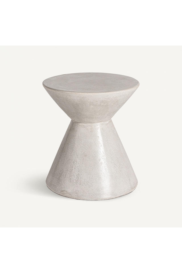 Cement Cone-Shaped Side Table | Vical Home Telfs | Oroa.com