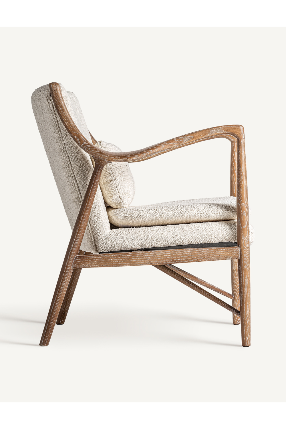 Ash Framed Bouclé Armchair | Vical Home Morbach | Oroa.com