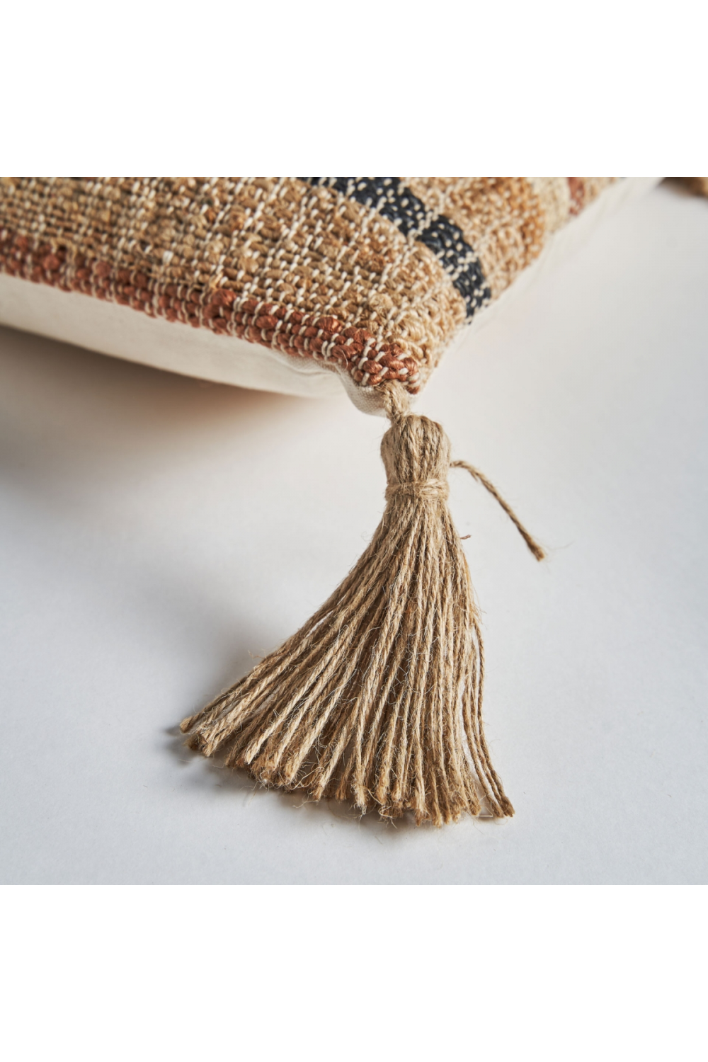 Jute Tassel Cushion | Vical Home Nairn | Oroatrade.com