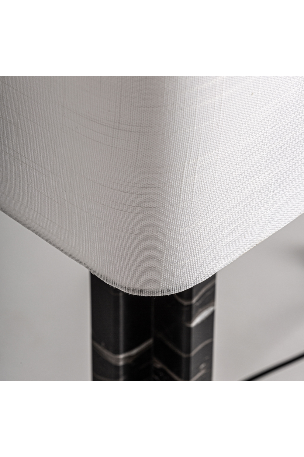   Black Marble Base Table Lamp | Oroa.com