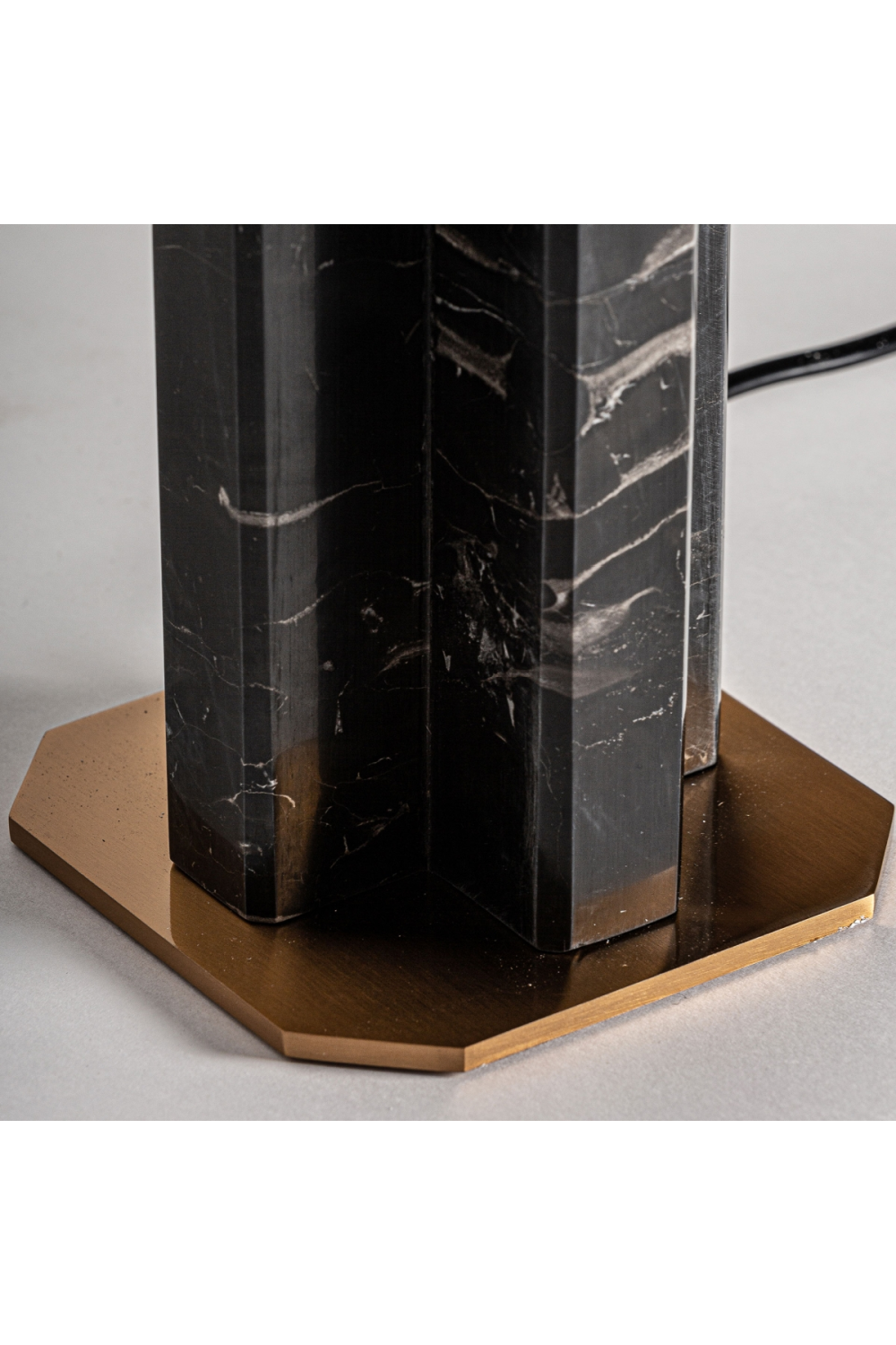   Black Marble Base Table Lamp | Oroa.com