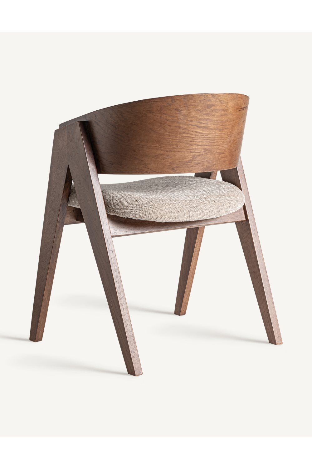 Oak V-Leg Accent Chair | Vical Home Madiran | Oroa.com