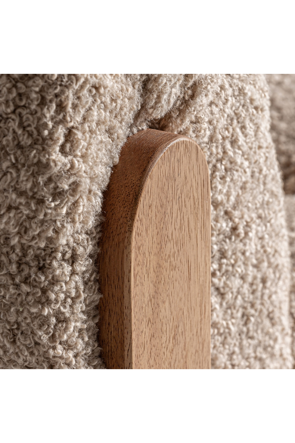 Beige Tufted Lounge Chair | Vical Home Neyprat | Oroa.com