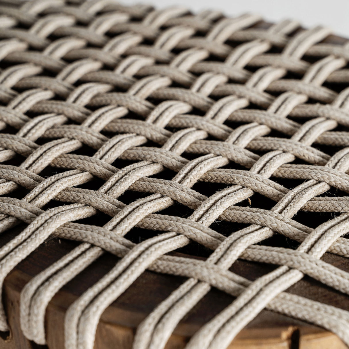   White Rope Wooden Side Table | Oroa.com