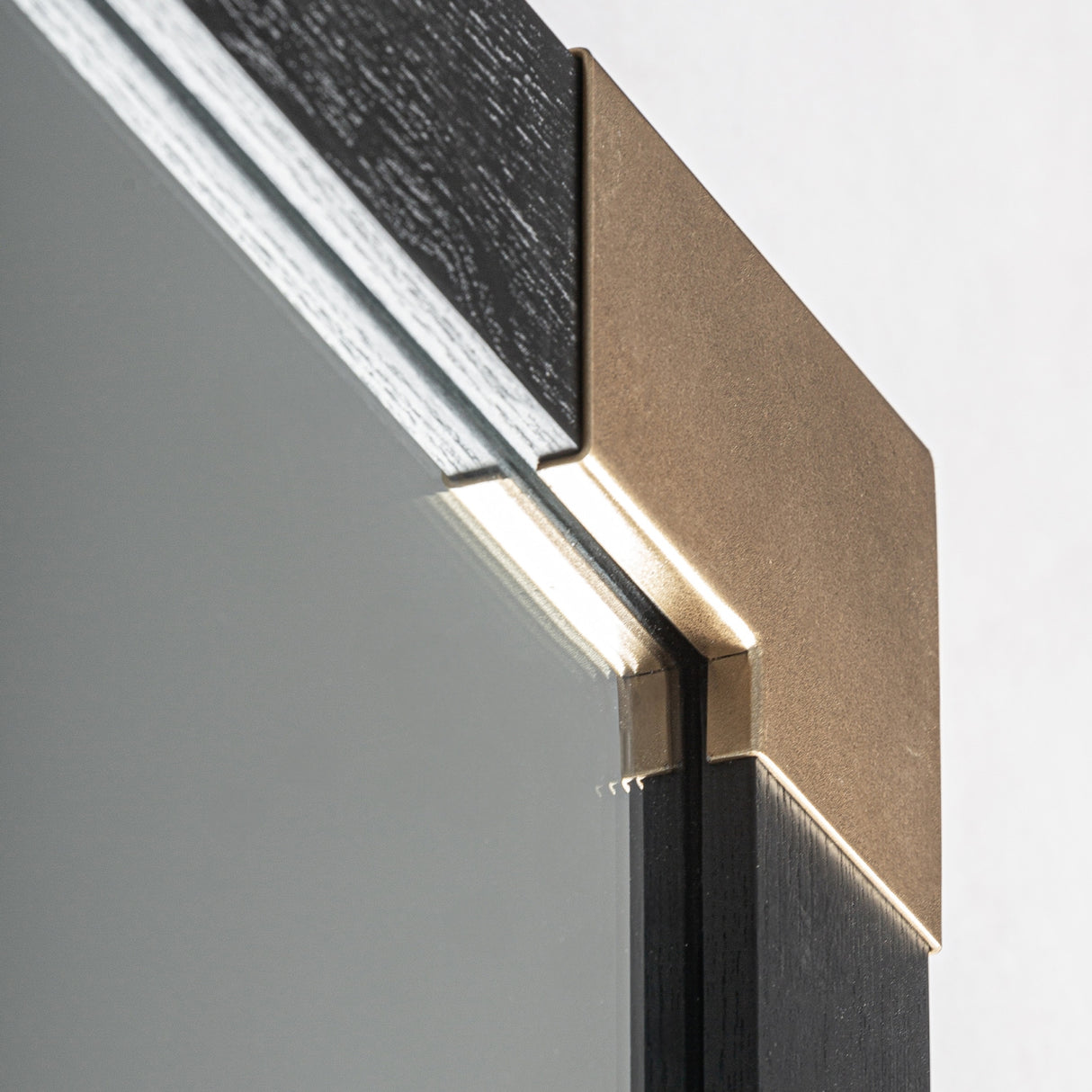   Black Ash Mirror | Oroa.com
