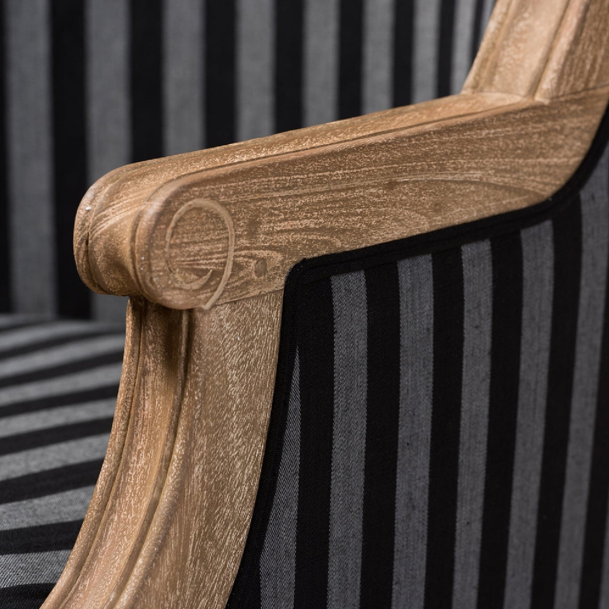 Striped Traditional French Accent Chair | Bali Loom Charlemagne | Oroa.com