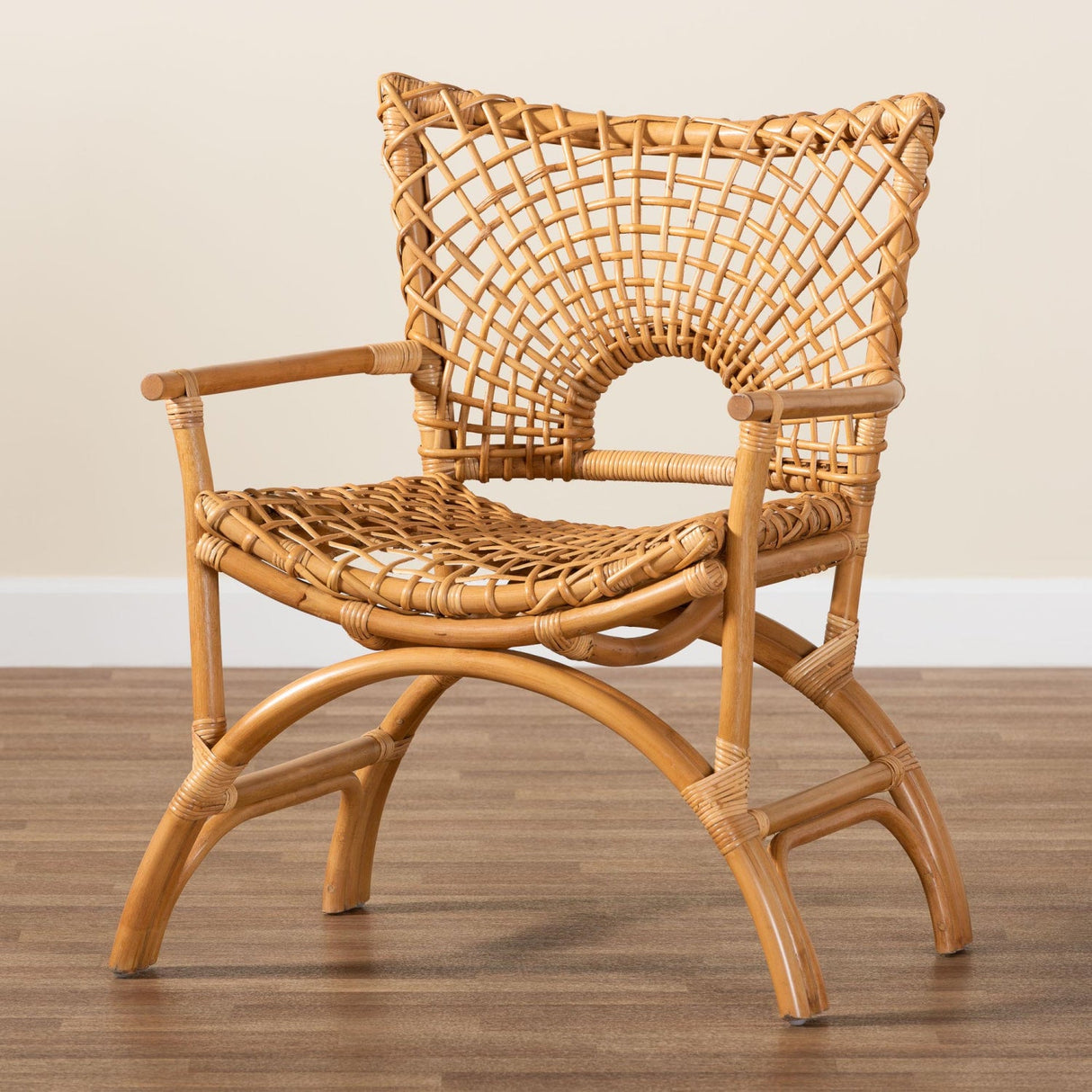 Modern European furniture - Curved Seat Rattan Accent Chair - www.oroa.com