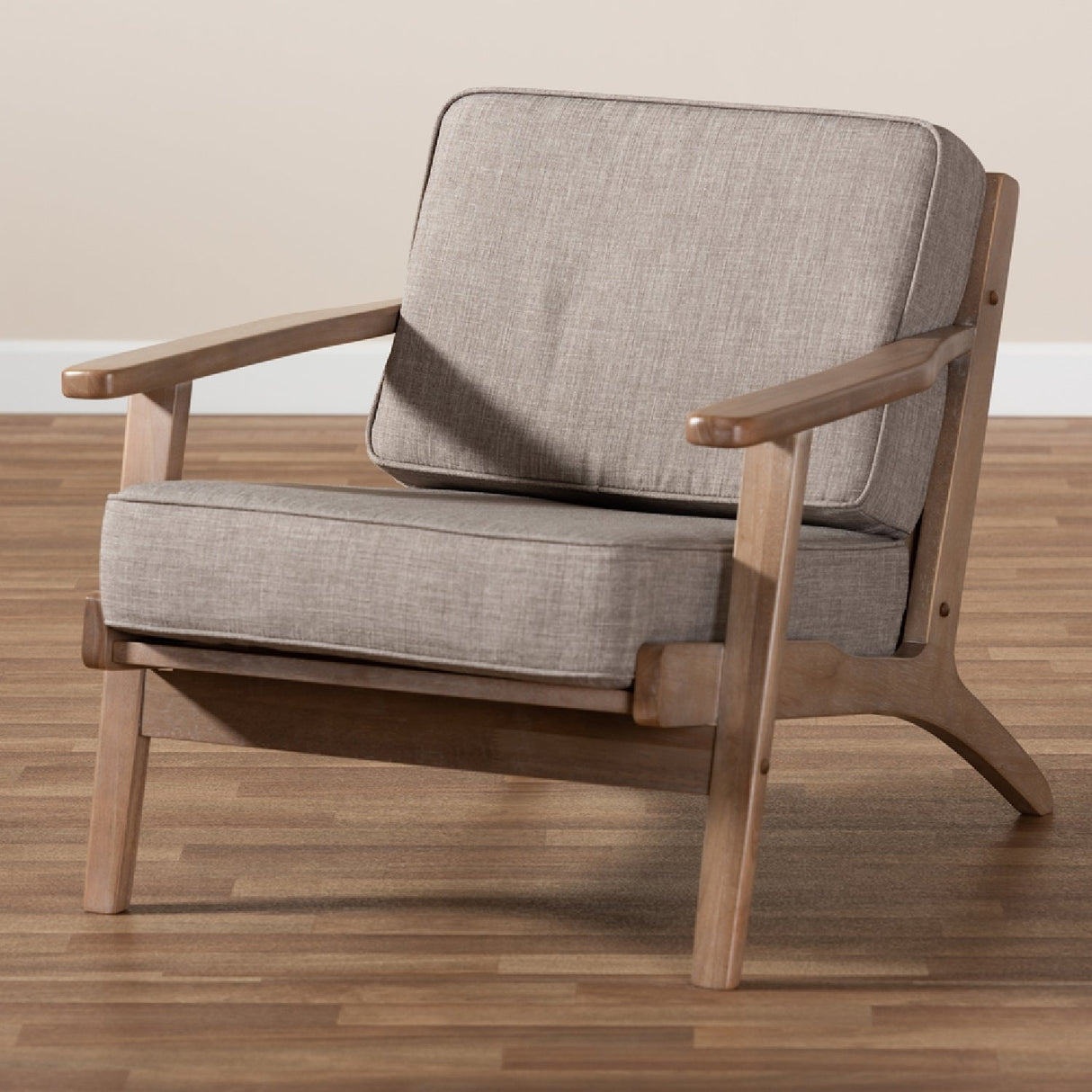 Oak Framed Lounge Chair | Bali Loom Sigrid | Oroa.com
