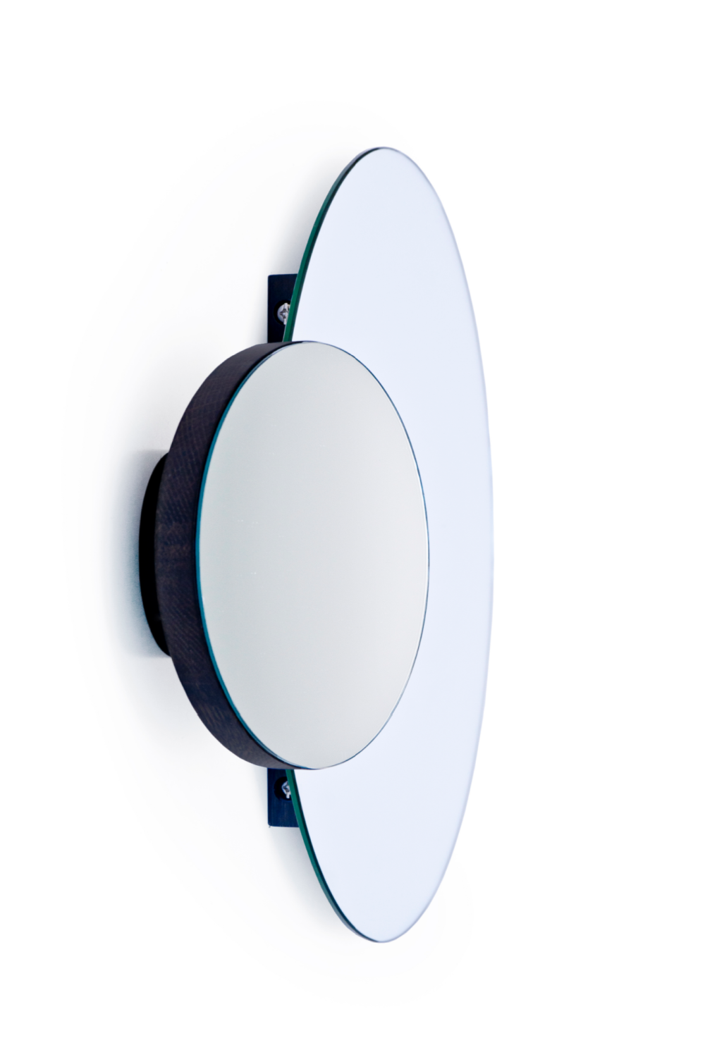 Oak Round Wall Mirror with Fixed Magnifier | Wireworks Eclipse | Oroa.com