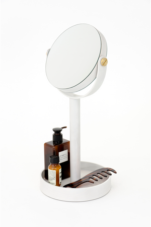 Oak Double Face Mirror with Storage Tray | Wireworks Close-up | Oroa.com