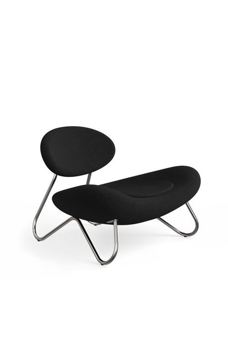 Black Modern Lounge Chair | WOUD Meadow | OROA.com