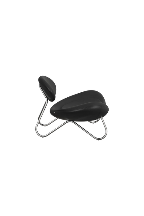 Black Leather Modern Lounge Chair | WOUD Meadow | OROA.com