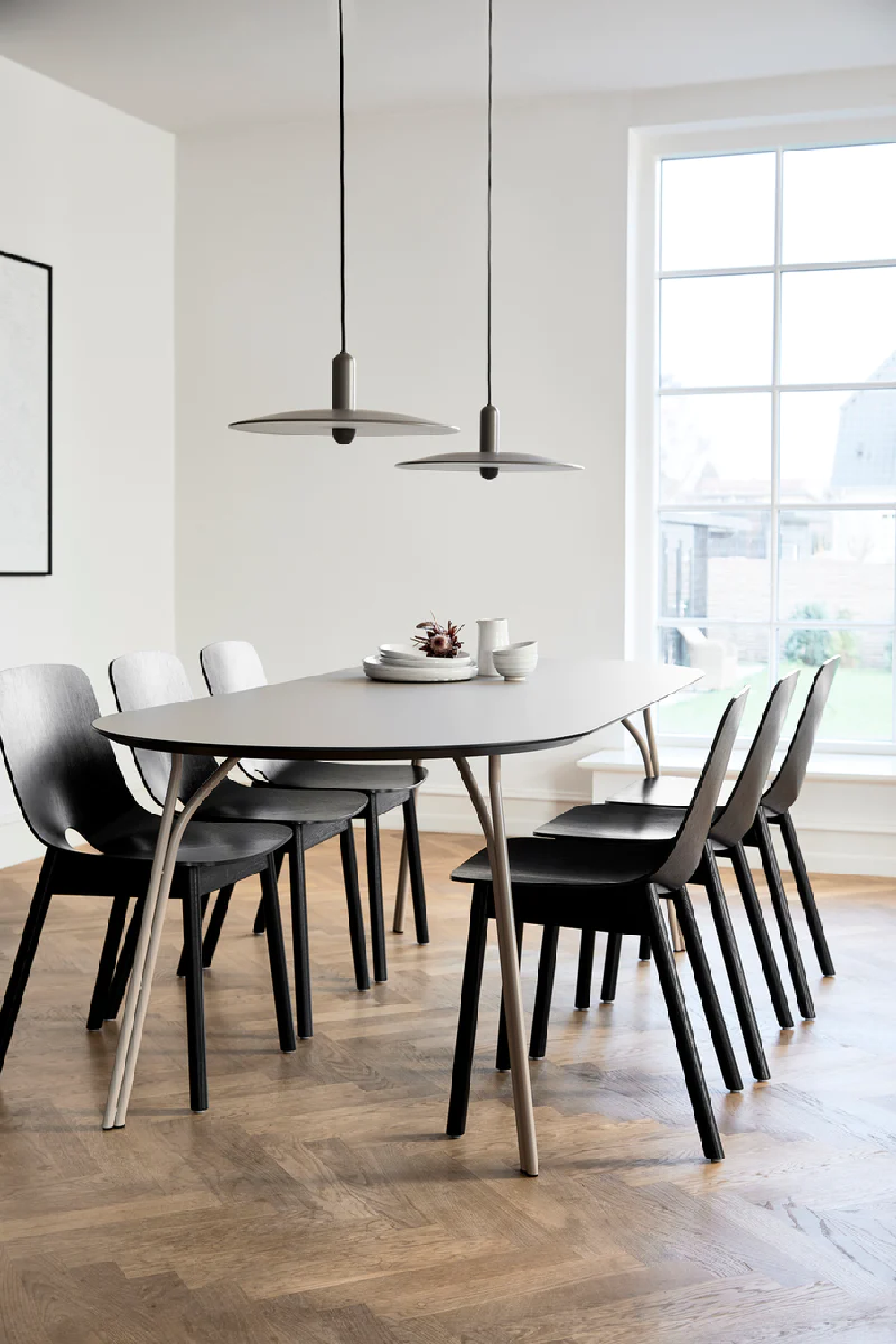 Minimalist Oval Dining Table L | WOUD Tree | OROA.com