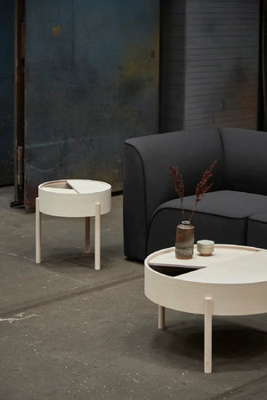Contemporary Round Side Table | WOUD Arc | OROA.com