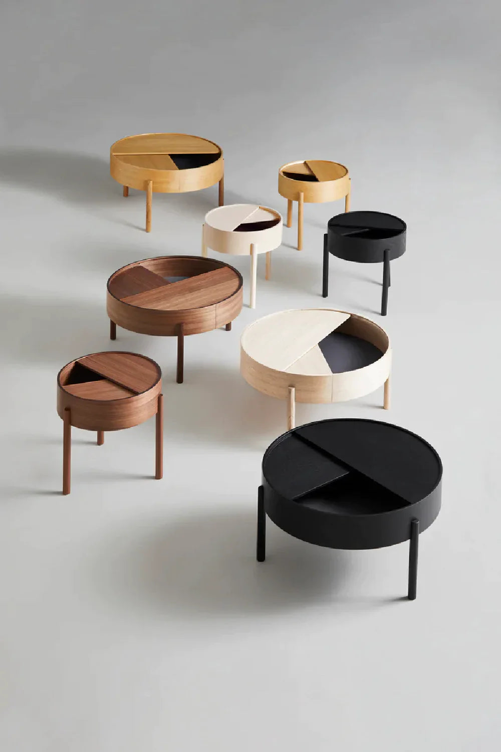 Contemporary Round Side Table | WOUD Arc | OROA.com