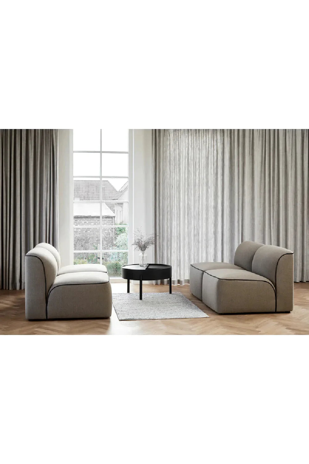 Contemporary Round Coffee Table M | WOUD Arc | OROA.com