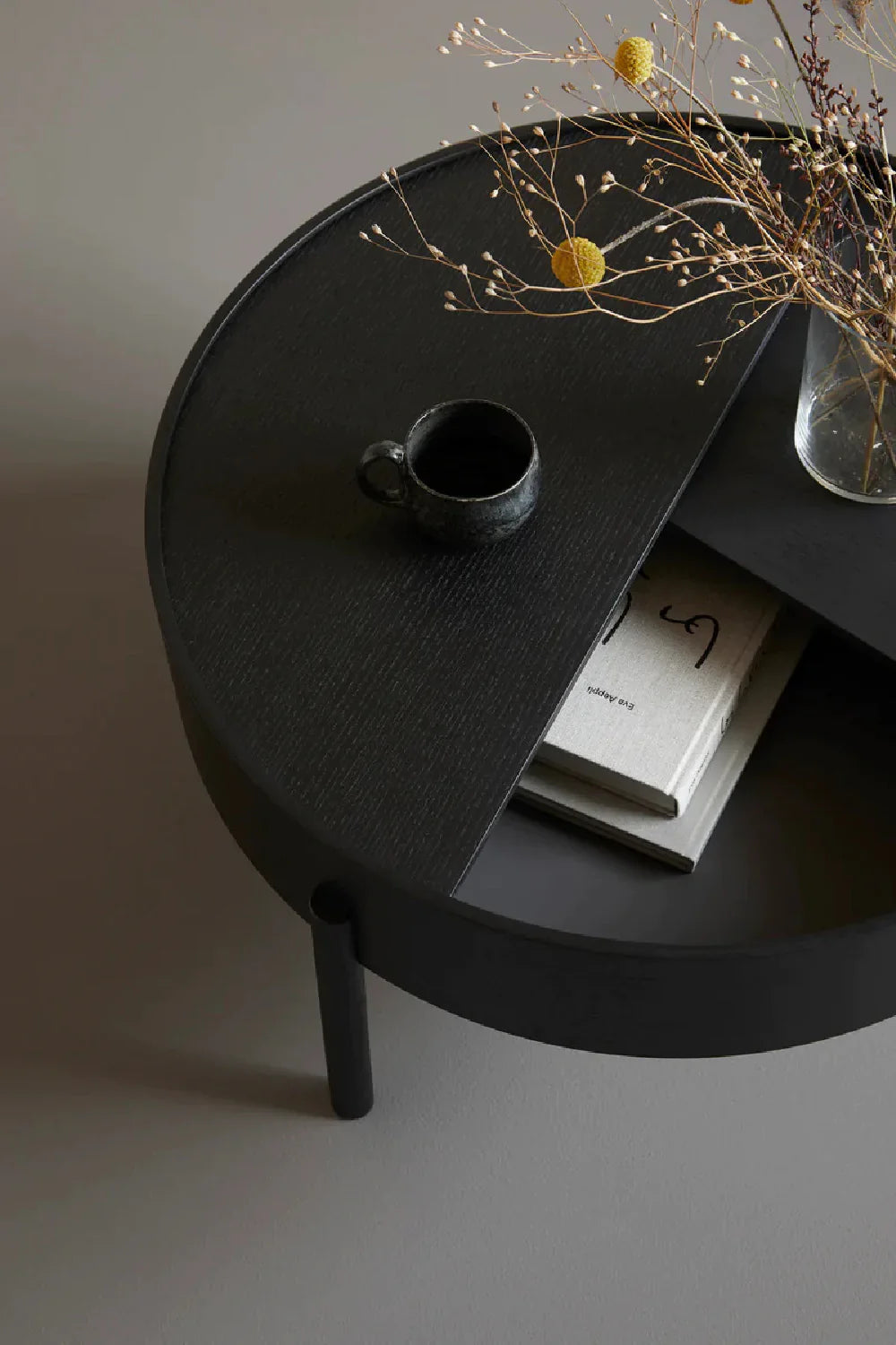 Contemporary Round Coffee Table M | WOUD Arc | OROA.com