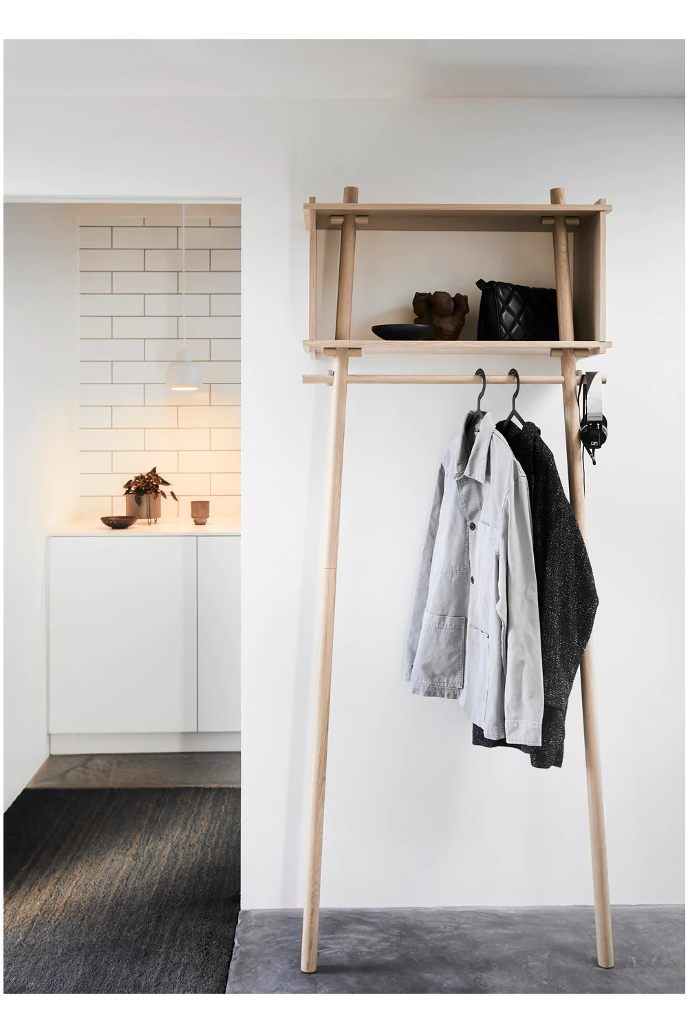 Oak Minimalist Wardrobe S | WOUD Töjbox | OROA.com
