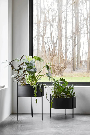 Painted Metal Planter L | WOUD Pidestall | OROA.com
