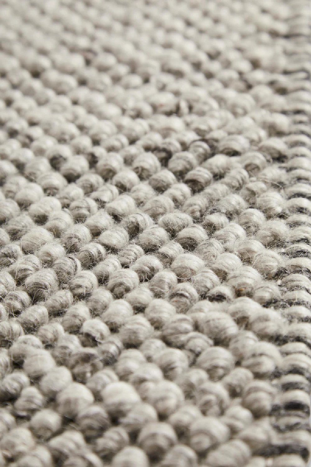 Wool Blend Area Rug 5'5 x 8 | WOUD Tact | OROA.com