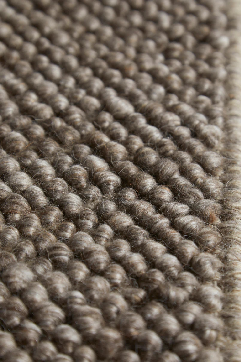 Wool Blend Area Rug 5'5 x 8 | WOUD Tact | OROA.com