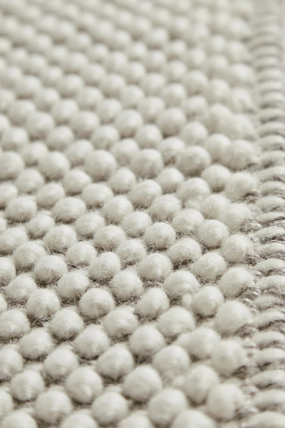 Wool Blend Area Rug 6'5 x 10 | WOUD Tact | OROA.com