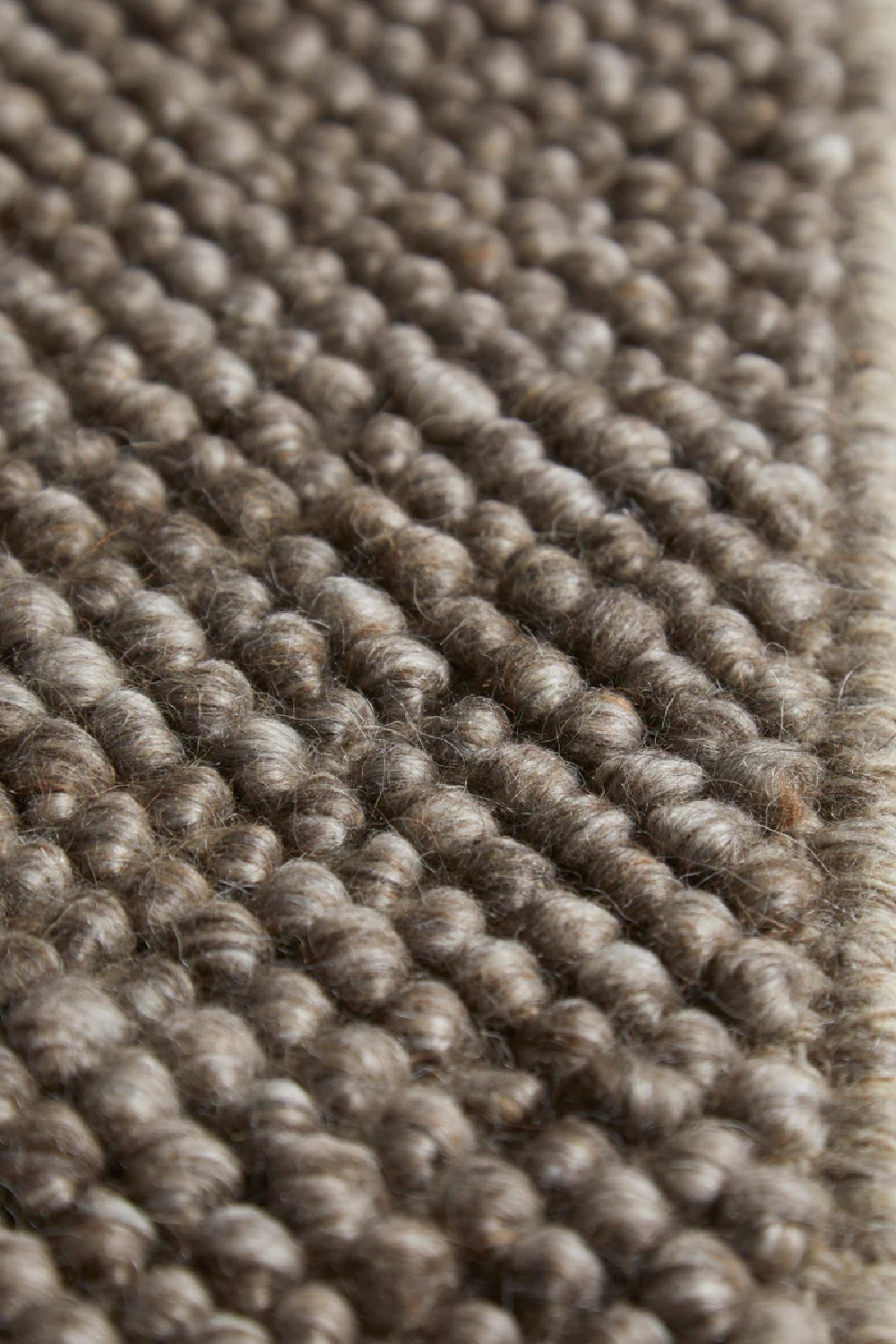 Wool Blend Area Rug 6'5 x 10 | WOUD Tact | OROA.com