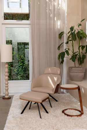 Beige Leather Lounge Chair | Zuiver Frie | OROA.com