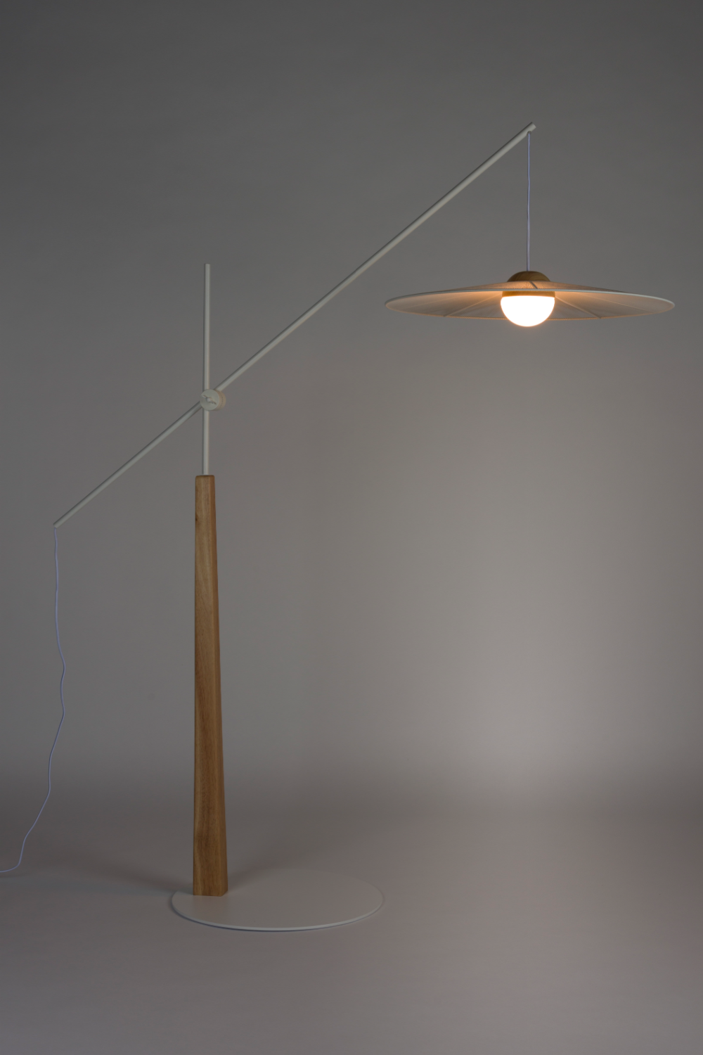 Cotton Rope Floor Lamp | Zuiver Belle | OROA.com