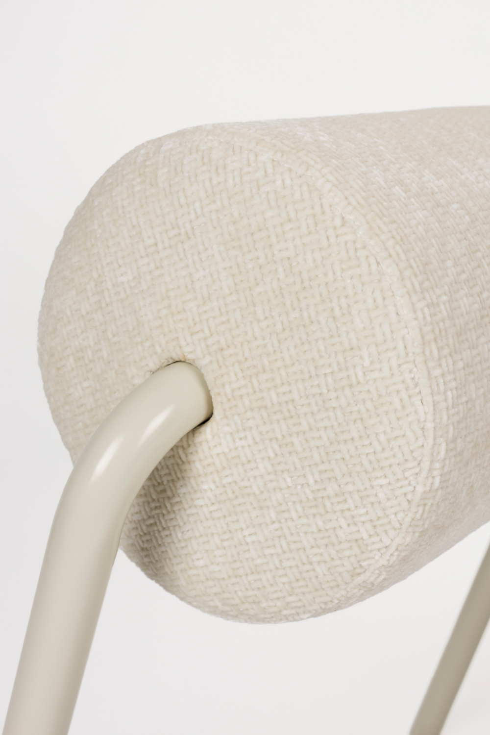 Cylindrical Back Lounge Chair | Zuiver Lekima | OROA.com