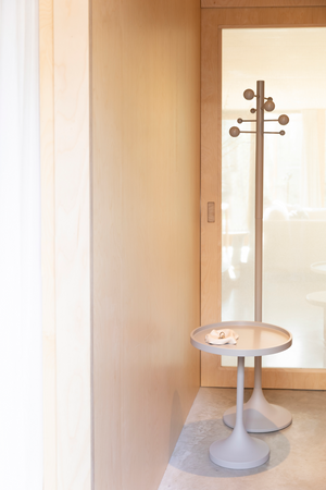 Rubber Wood Coat Rack | Zuiver Jason | Oroa.com