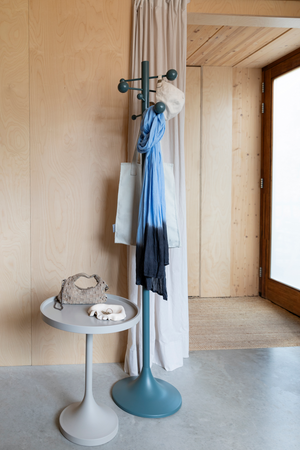 Rubber Wood Coat Rack | Zuiver Jason | Oroa.com