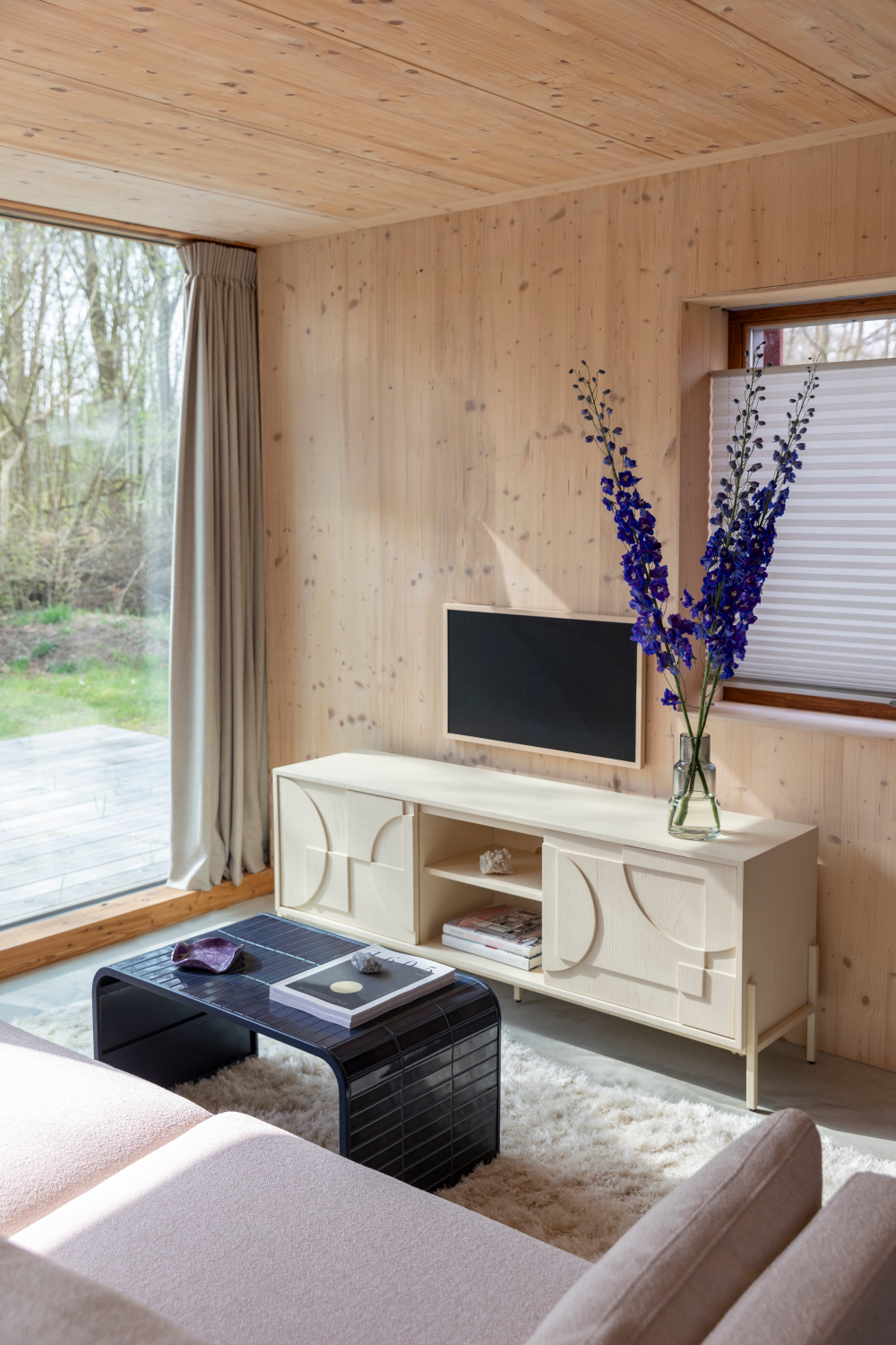 Oak Relief Sideboard | Zuiver Faces | OROA.com