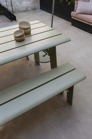 Foldable Outdoor Coffee Table | Zuiver Avenue | OROA.com