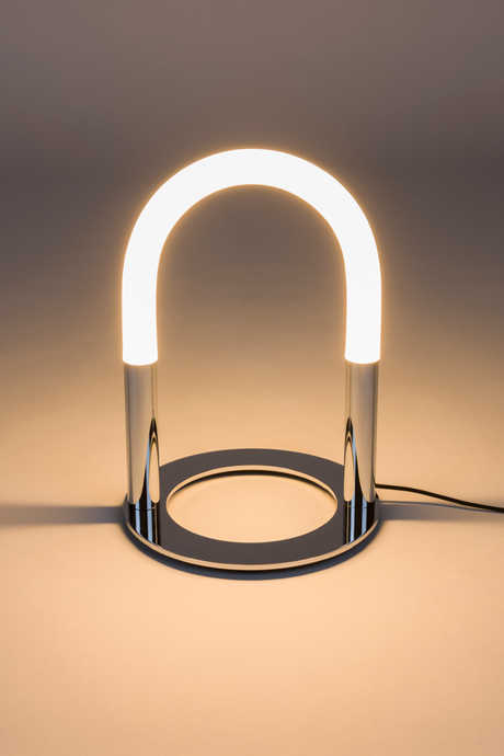 Modern Chrome Table Lamp | Zuiver Arch | Oroa.com