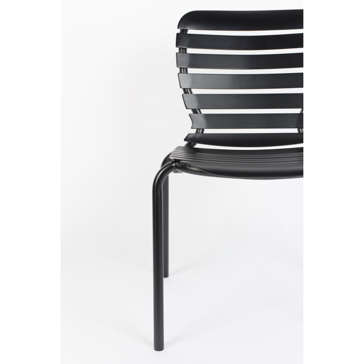   Modern European furniture - Aluminum Garden Table & Chair Set (2) - www.oroa.com | Oroa.com