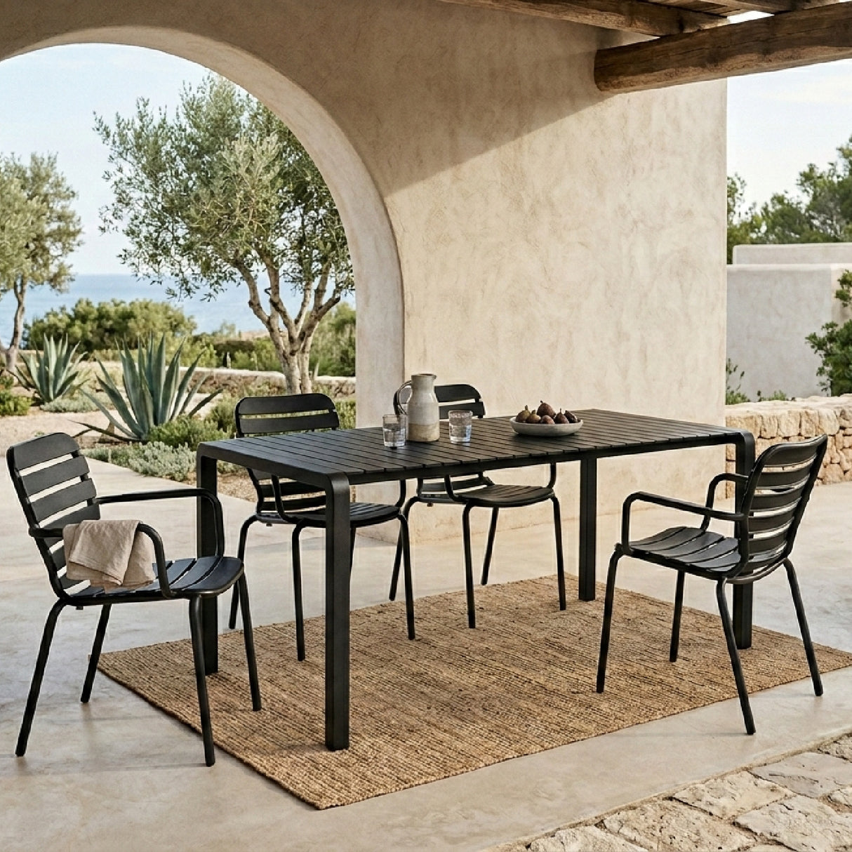   Modern European furniture - Aluminum Garden Table & Armchair Set (4) - www.oroa.com | Oroa.com
