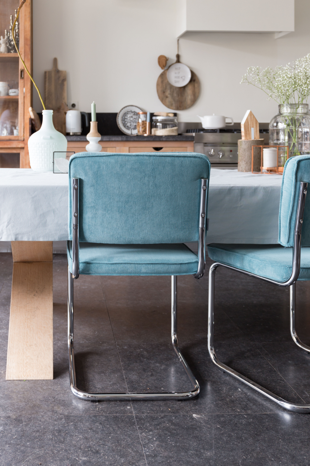 Metal Rib Dining Chairs (2) | Zuiver Ridge | OROA.com