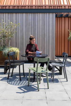 Green Dining Chairs (2) | Zuiver Friday | OROA.com